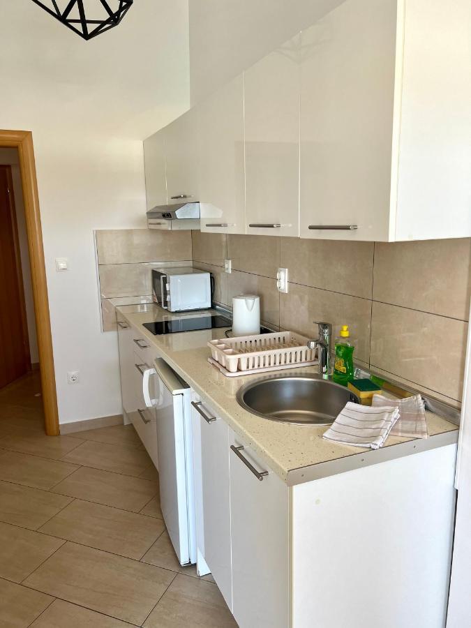 Apartments Villa Marina Рогозниця Екстер'єр фото